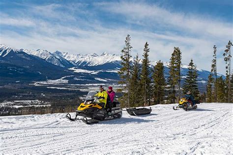 Skiing & Snowboarding – Tourism Valemount