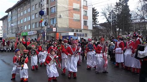 Romanian traditions - YouTube