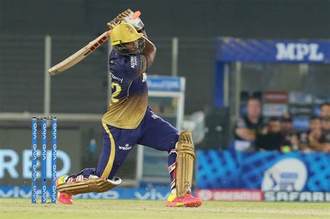 Andre Russell powers one away | ESPNcricinfo.com