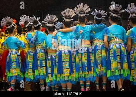 Hmong American New Year celebrations, celebrating Hmong ethnic ...