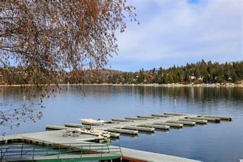 Top 6 Things to Do in Lake Arrowhead Village - Roads and Destinations