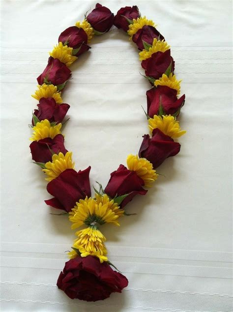 Flower Mala designs | Flower decorations diy, Flower garland wedding ...