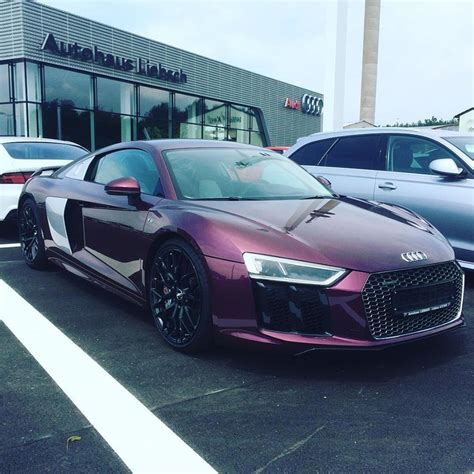 Amazing color on this Audi R8 V10 in Munich, Germany : r/Audi