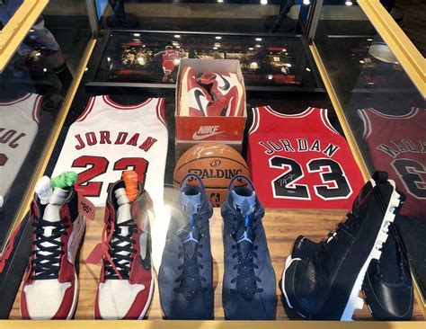 Michael Jordan display at Trophy Room Orlando : Sneakers