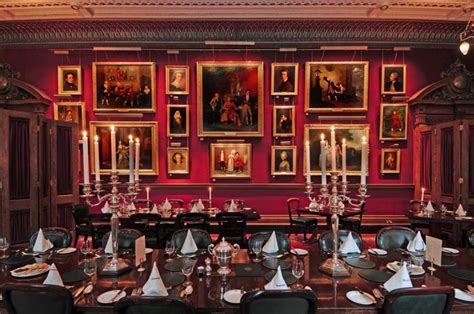 The Garrick Club Gallery | Frames on wall, English architecture ...