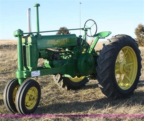 1937 John Deere Model A tractor in Lawrence, KS | Item A6631 sold | Purple Wave