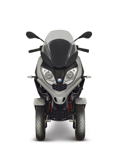 Piaggio MP3 300 HPE Sport - All technical Data of the Model MP3 300 HPE Sport from Piaggio