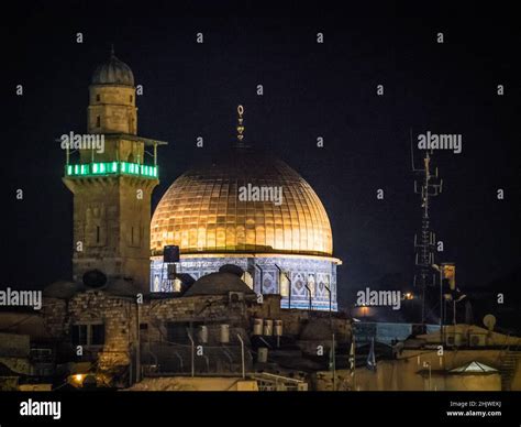 Jerusalem - Tthe Dome of the Rock by night Stock Photo - Alamy