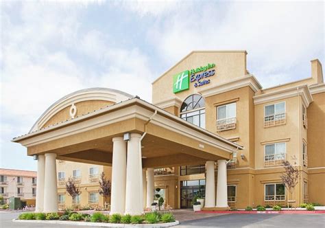 HOLIDAY INN EXPRESS & SUITES SALINAS, AN IHG HOTEL $170 ($̶1̶7̶9̶ ...