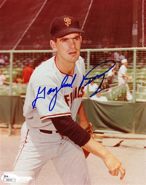 GAYLORD PERRY SIGNED 8x10 PHOTO HALL OF FAMER INDIANS NY YANKEES GIANTS ...