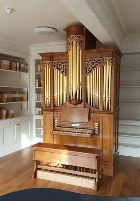 Westminster Abbey Choir School pipe organ carvings by Laurent Robert