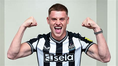 Harvey Barnes: Newcastle United sign winger from Leicester in deal ...