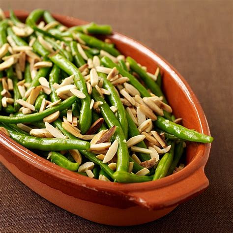 Sauteed string beans with almonds | Recipes | WW USA