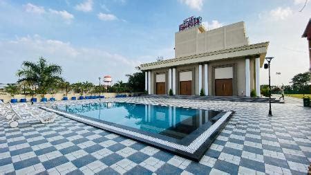 11 Best Hotels in Ujjain, India