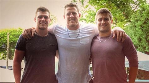 J. J. Watt Brothers : J J Watt To Face Both Brothers T J And Derek In ...