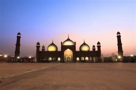 Badshahi mosque