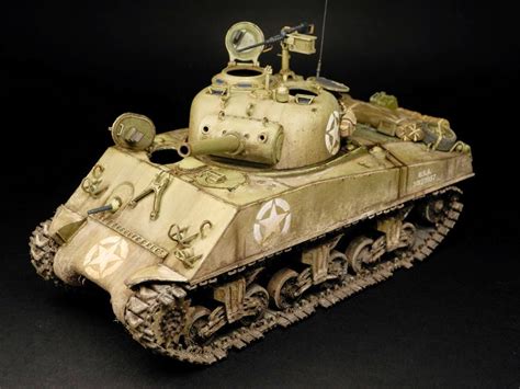 M4A3 Sherman 105 revised | planetFigure | Miniatures