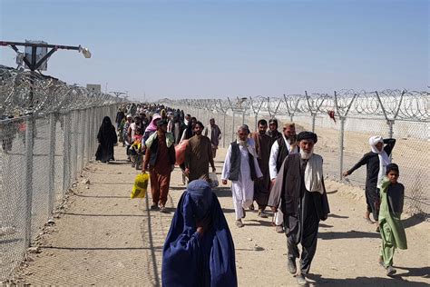 Pakistan reopens crucial border crossing with Afghanistan to pedestrians