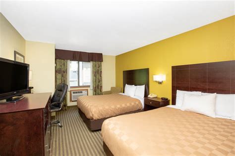 AmericInn by Wyndham Council Bluffs | Council Bluffs, IA Hotels