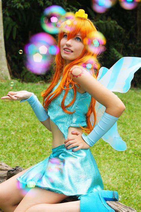 Winx Club -Bloom cosplay | Fantasias de cosplay, Fantasias, Winx cosplay