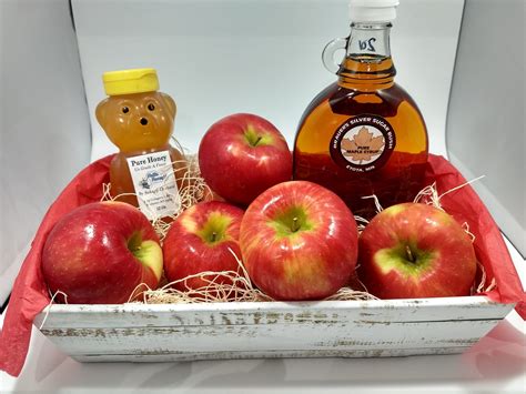 2021.2.8 Submitted Apples R Us Gift Basket | Minnesota Grown