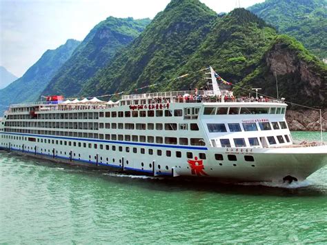 ASIA RIVER CRUISE | Yangtze, Mekong, Ganges, Irrawady Rivers