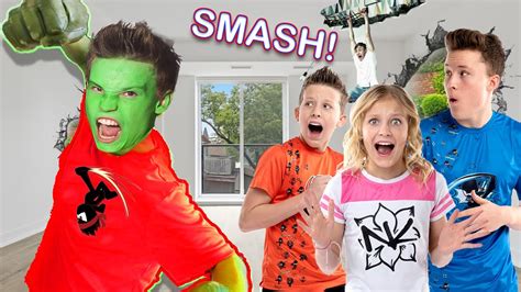 Ashton SMASH! VS Payton, Paxton and Bryton! - YouTube