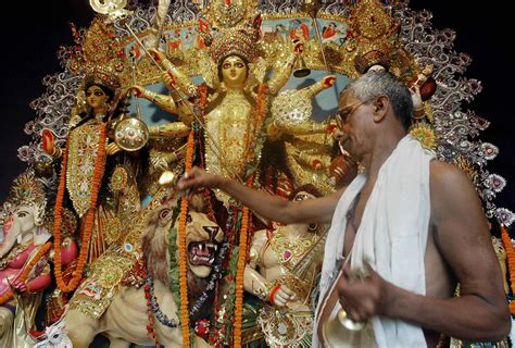 2021 Durga Puja Festival in India: Essential Guide