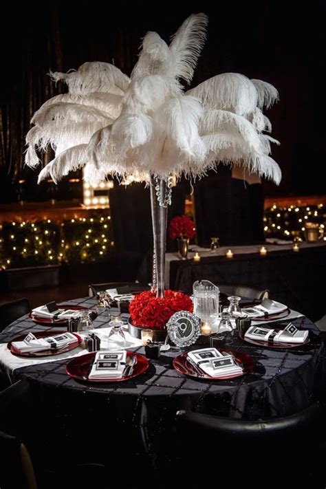 Affordable Wedding Centerpieces: Original Ideas, Tips & DIYs! | Old hollywood party, Hollywood ...