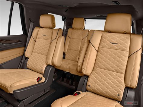 2021 Cadillac Escalade: 40 Interior Photos | U.S. News & World Report