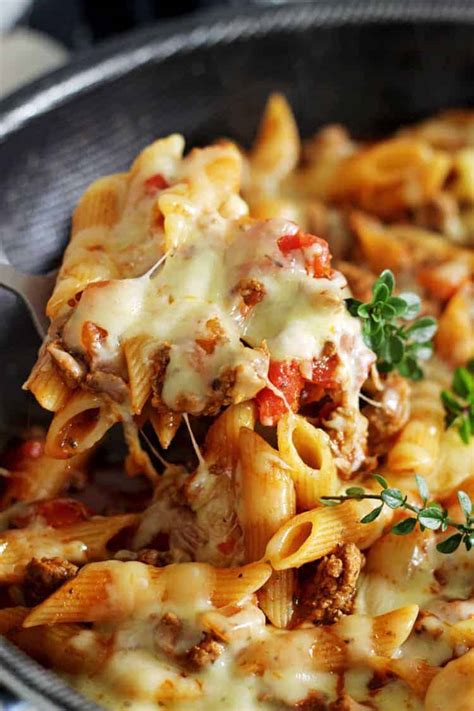 Cheesy One Pan Mince Pasta - The Kiwi Country Girl