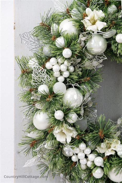 White Christmas Wreath