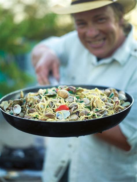 Spaghetti vongole recipe | Jamie Oliver pasta recipes