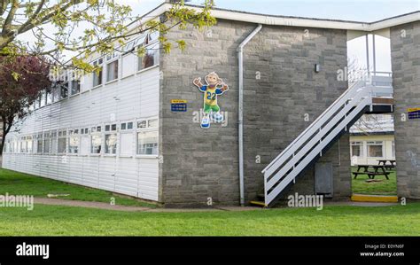 Chalets at Pontins Holiday Park, Camber Sands, Camber, East Sussex Stock Photo: 69450823 - Alamy