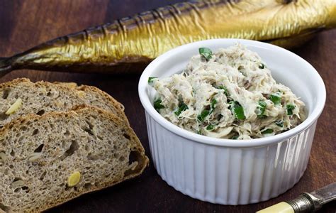 Easy Smoked Mackerel Pate | Lunch Recipes | GoodtoKnow