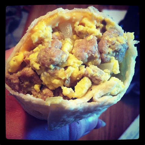 Jennie's Kitchen: Sausage, Egg & Cheese Breakfast Burritos