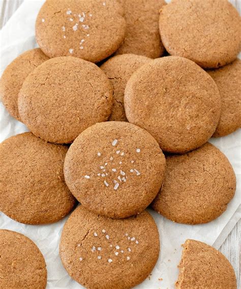 2 Ingredient Healthy Almond Cookies (No Flour, Butter, Eggs, or Refined Sugar) | Recipe in 2021 ...