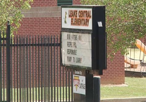 Leake County superintendent speaks about student impersonating as teacher