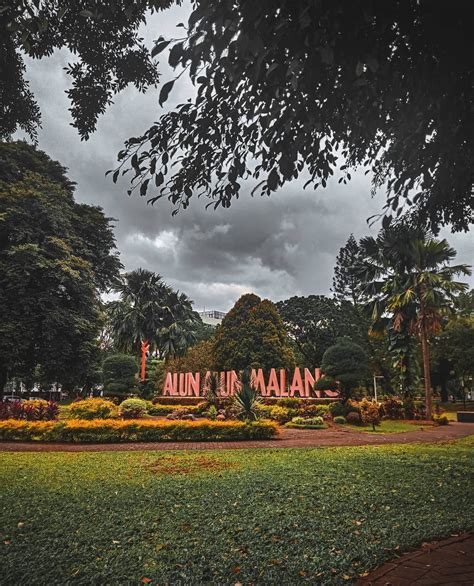 Alun-Alun Kota Malang: Sejarah, Lokasi, Harga Tiket, dan Spot Foto Menariknya | News+ on RCTI+