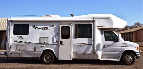 A 26' Born Free RV just for YOU!: FOR SALE: 2000 26' Born Free RV, One-owner