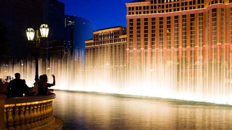 Vegas by Night Sightseeing Tour