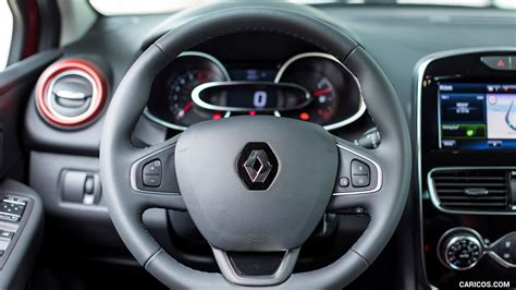 Renault Clio | 2017MY | Interior, Steering Wheel