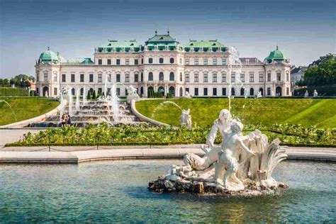 10 Most Beautiful Palaces and Castles in Vienna [+ Tickets]