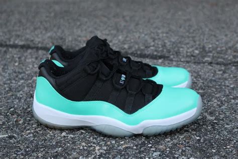 Air Jordan 11 Low "Tiffany" Custom | SBD