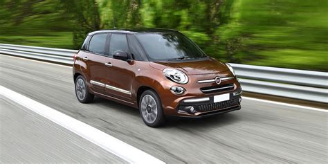 Fiat 500L Review | carwow