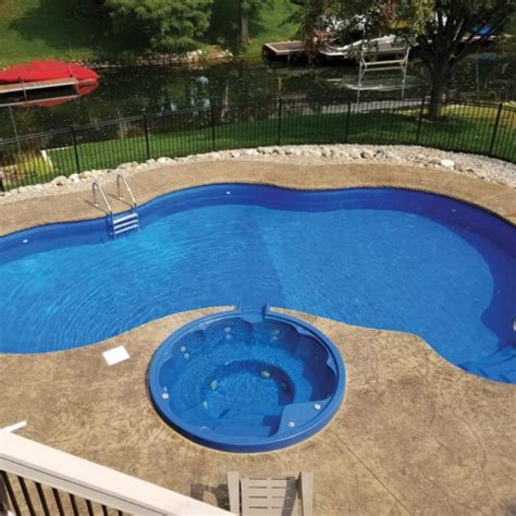 Vinyl Pool Shapes & Designs | Latham Pools