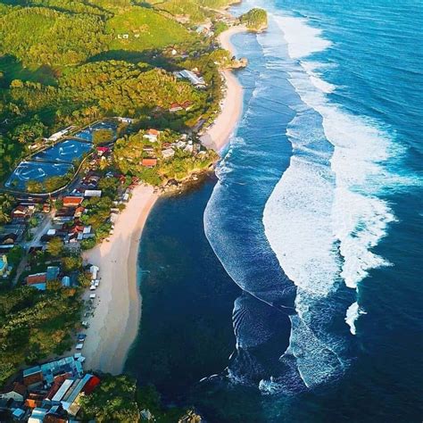 Pantai Sundak: Pesona Gunungkidul yang Wajib Kamu Kunjungi - MyLife