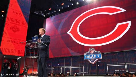 2024 NFL draft tracker: Bears clinch No. 1 overall pick, No. 9 pick ...