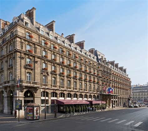 Hotel Opera Paris Shines With Mid-Century Modern Lighting