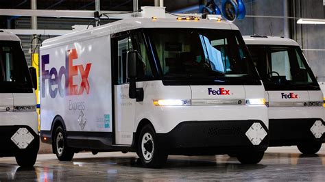 GM delivers first electric vans to FedEx - CNN